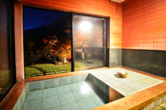 那須の名湯に浸かり窓を開け放てば、静寂な時空に包まれます
